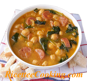 Zuppa di ceci con spinaci e salsiccia